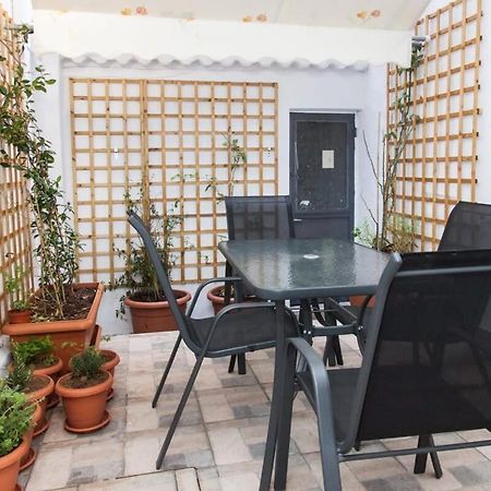 Beautiful New Apartment In Petralona เอเธนส์ ภายนอก รูปภาพ