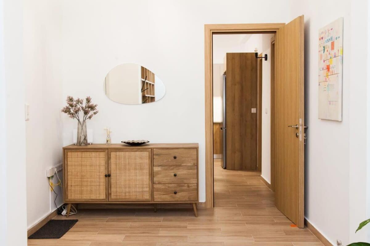 Beautiful New Apartment In Petralona เอเธนส์ ภายนอก รูปภาพ