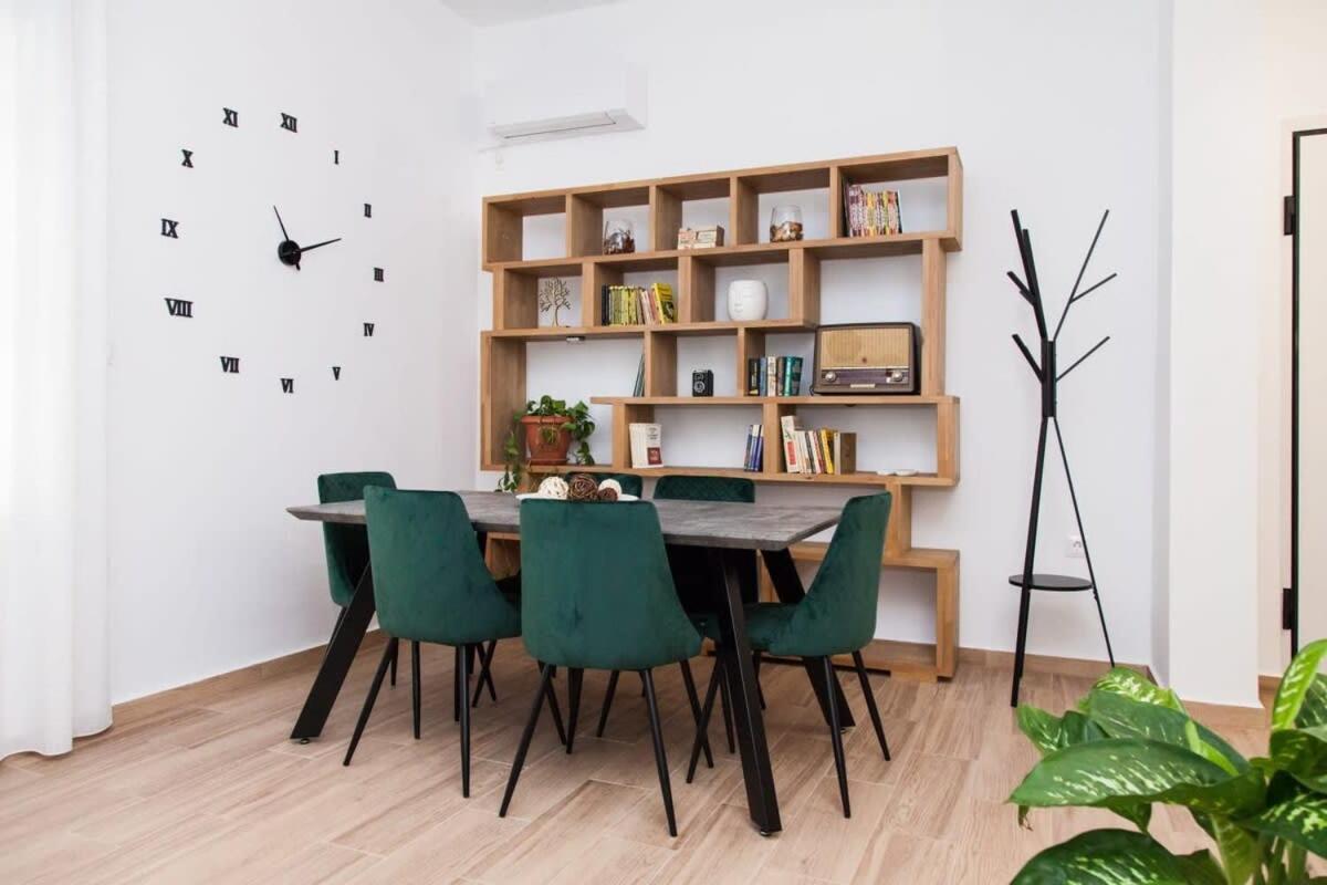 Beautiful New Apartment In Petralona เอเธนส์ ภายนอก รูปภาพ
