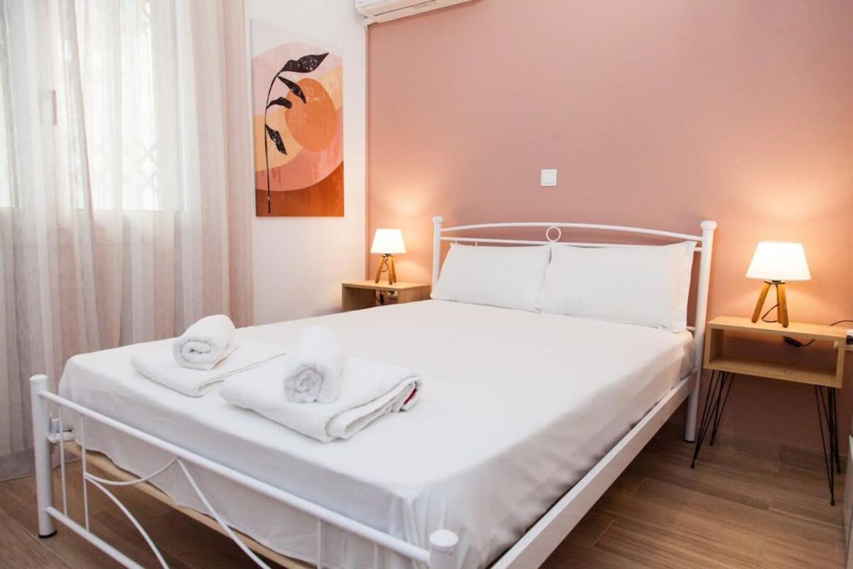 Beautiful New Apartment In Petralona เอเธนส์ ภายนอก รูปภาพ